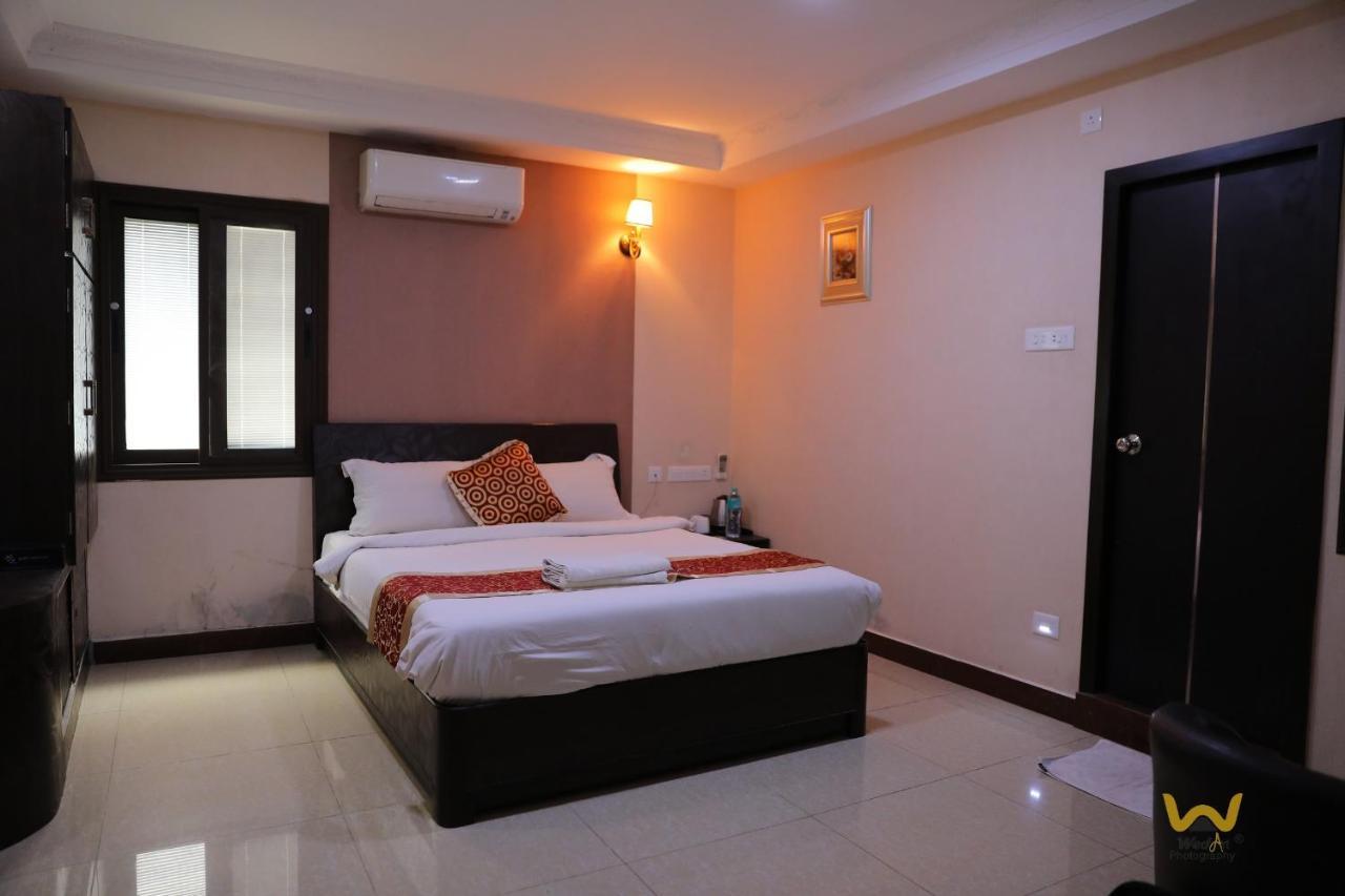 Coastal Grand Hotel Sampath Tiruchirappalli Esterno foto