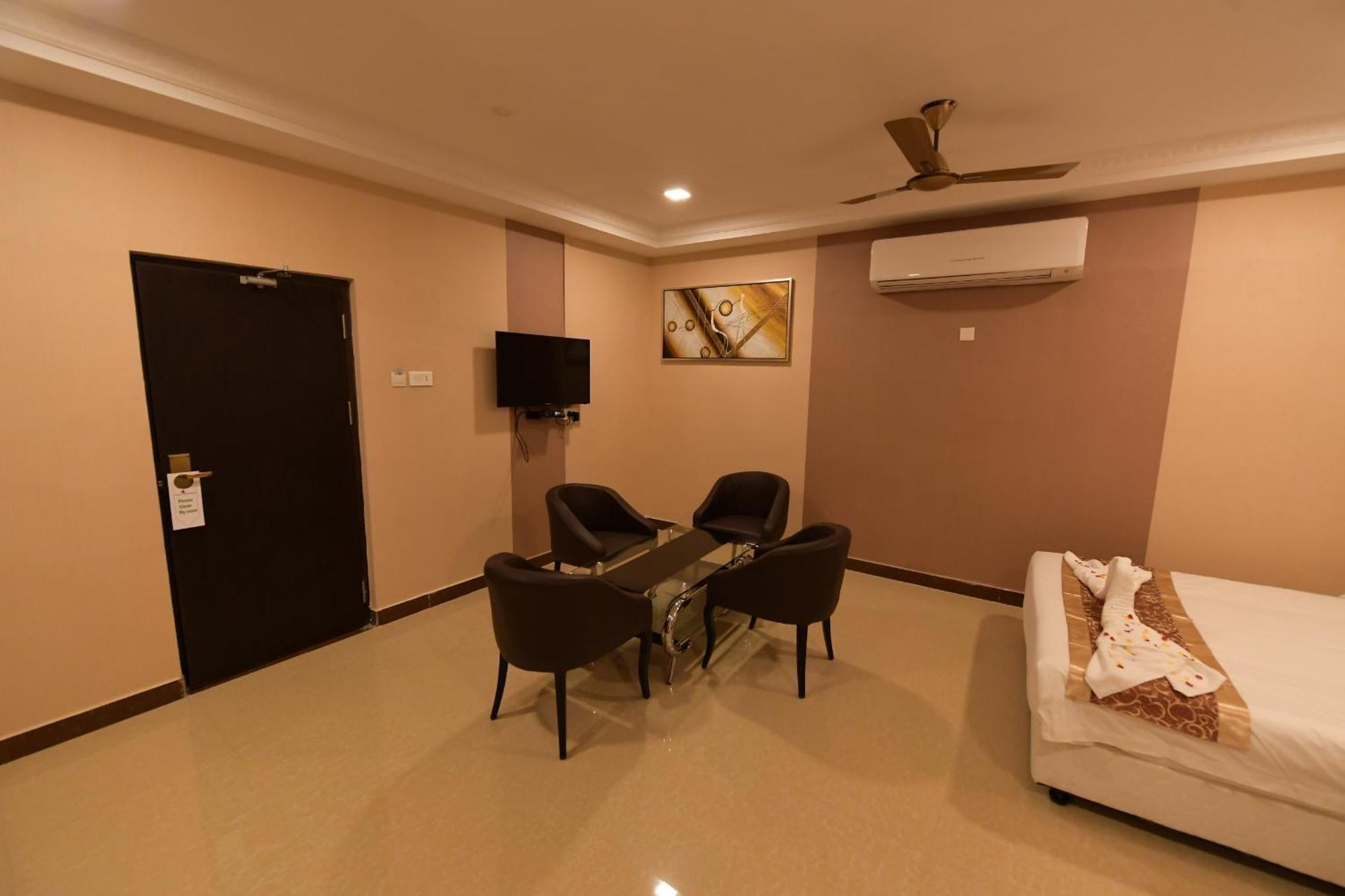 Coastal Grand Hotel Sampath Tiruchirappalli Esterno foto