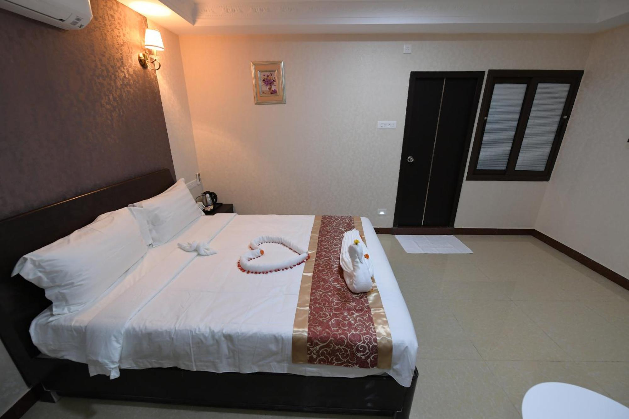 Coastal Grand Hotel Sampath Tiruchirappalli Esterno foto